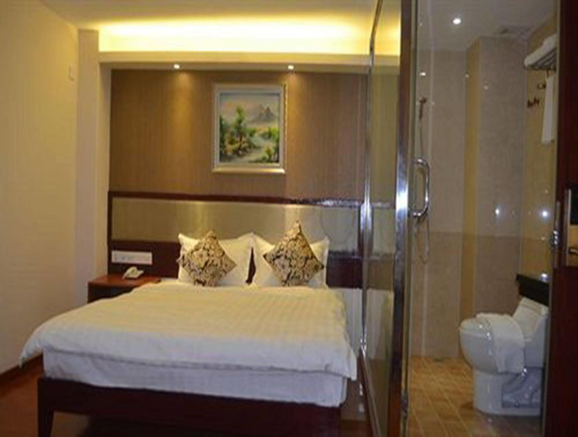 Good Luck Hotel Yangon Exterior foto